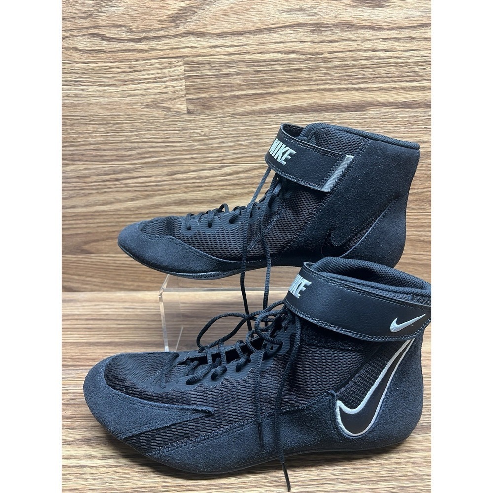 Nike Speedsweep Vlll Size 11  Black White Athletic Wrestling Shoes Sneakers